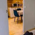 Appartement Confortable T2 Proche De La Gare Et Du Polygone *